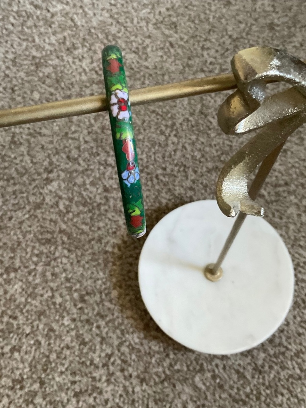 Cloisonné thin bangle bracelet, green with floral design